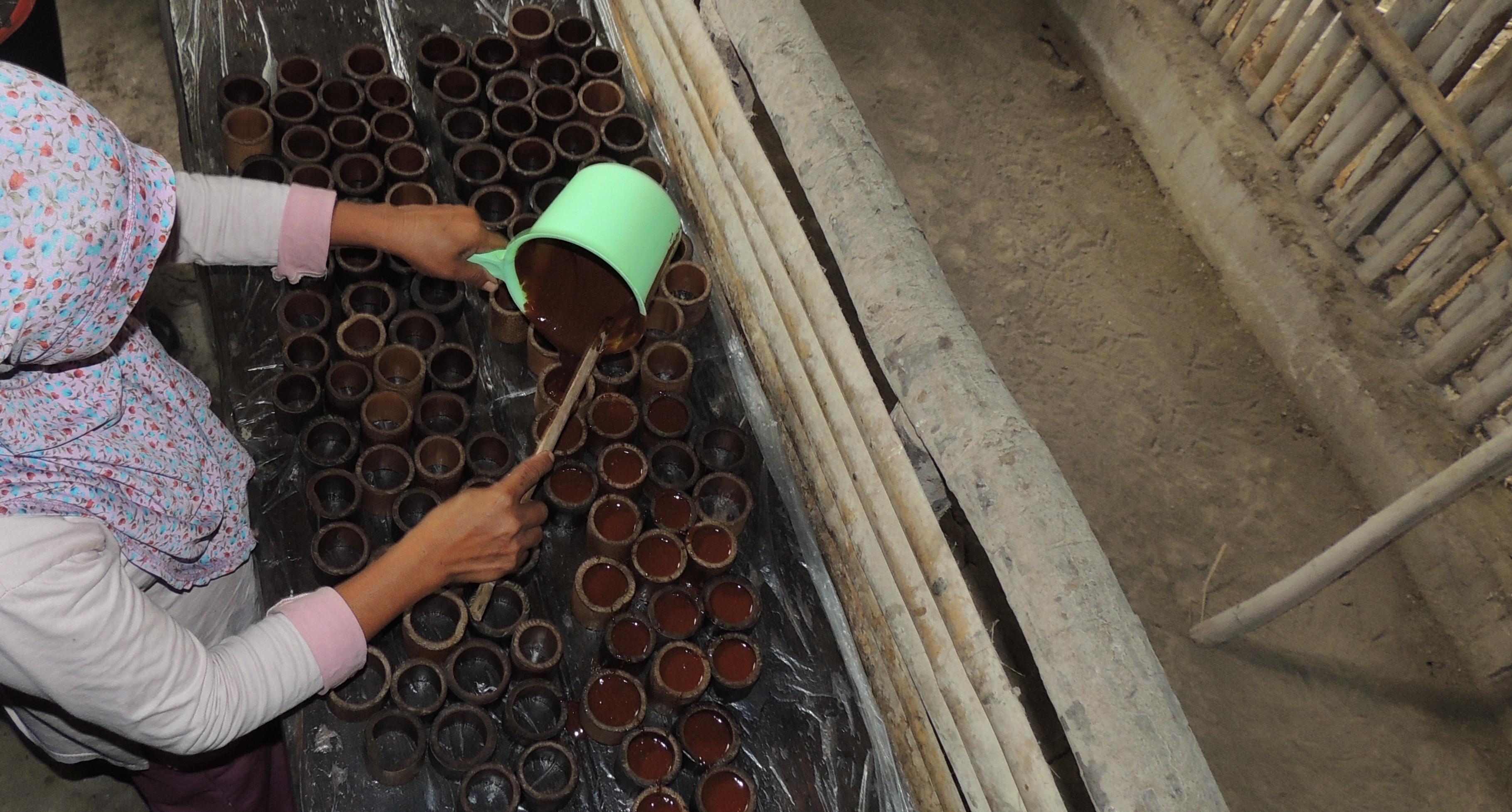 Wisata Gula Merah di Labuhan Ratu