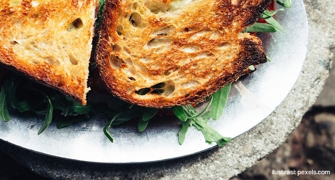 Sandwich Sagu Papua Jungle Chef, Kuliner Luar Bahan Lokal