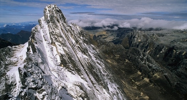 Es di Puncak Jaya Nyaris Hilang, Peringatan dari Alam?