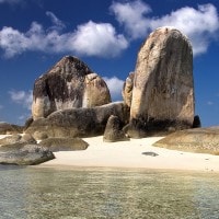 Wisata di Negeri Laskar Pelangi