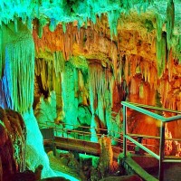 Wisata Goa Gong